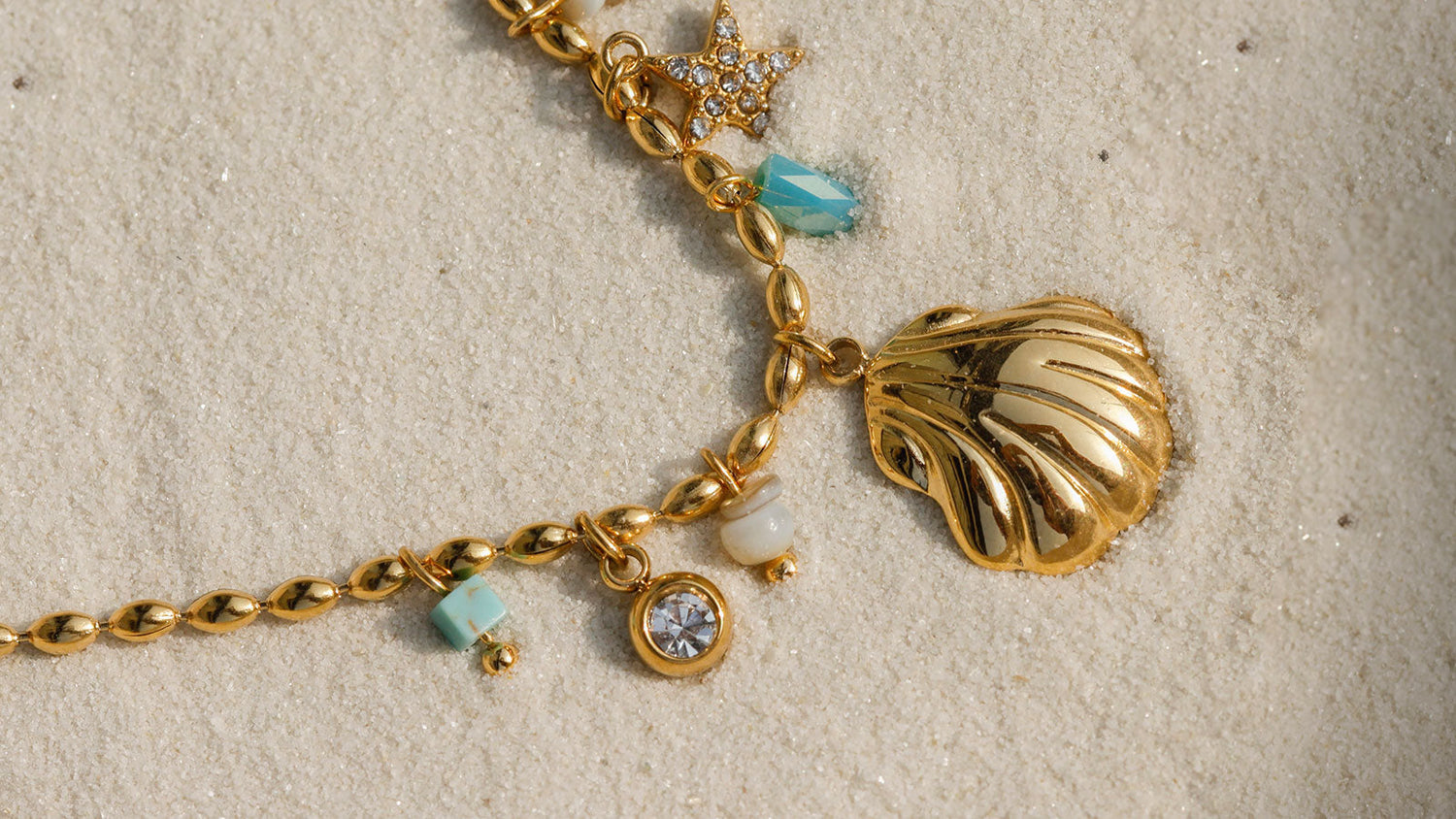 Cómo cuidar tus joyas de acero y bisutería de diseño