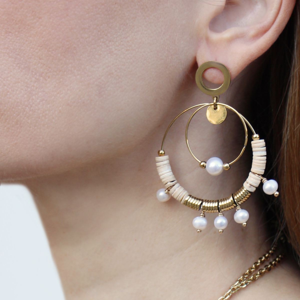 Pendientes heishi CPE118 acero dorado goma piedra anartxy mujer