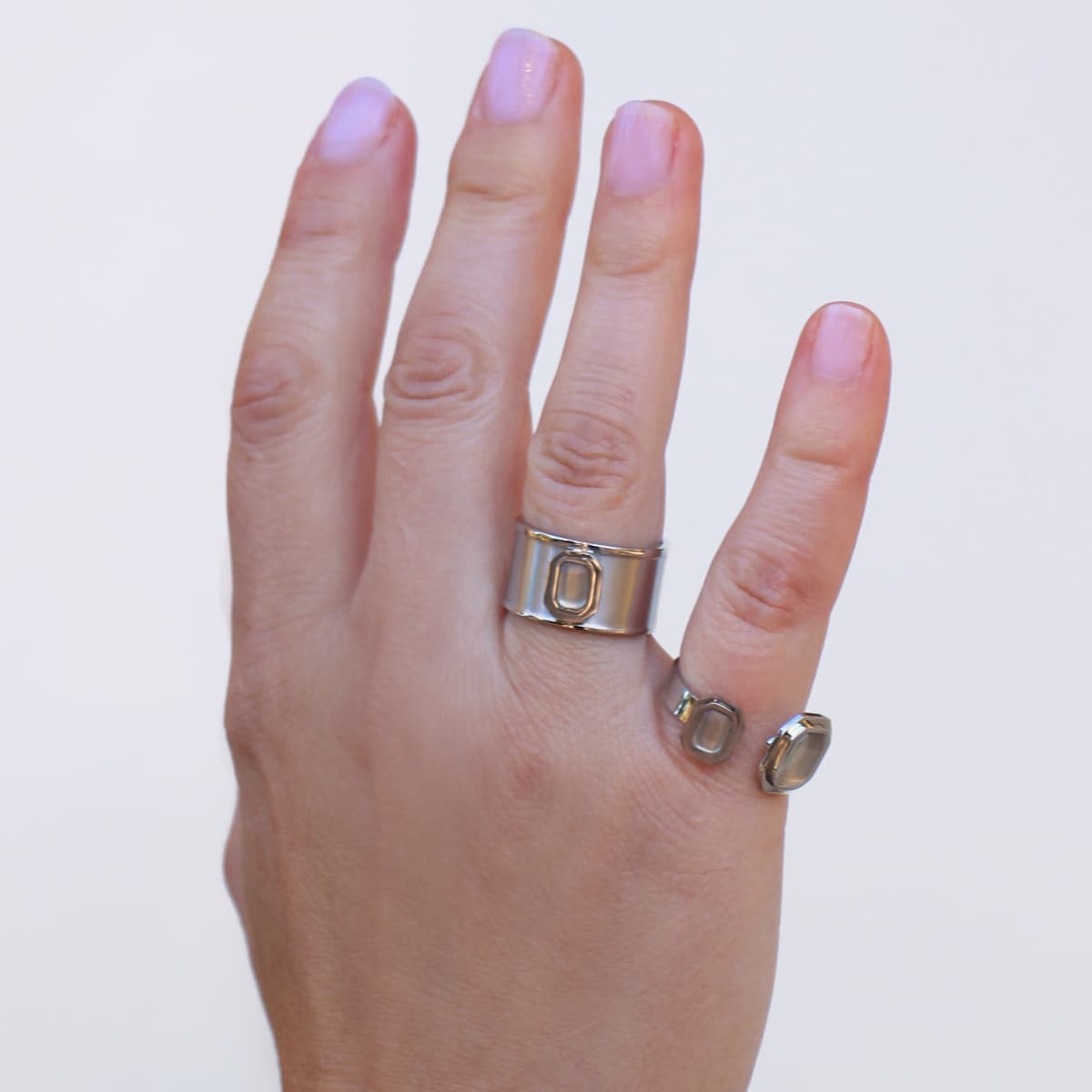 Anillo piedra color AAN860 gris