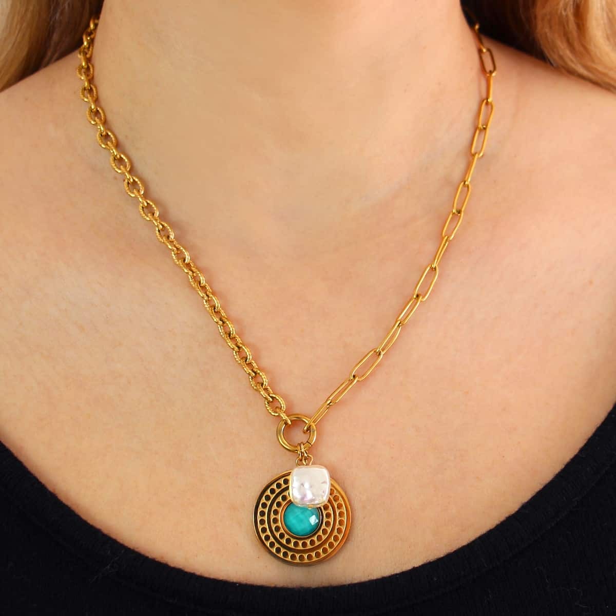 Begonia Necklace