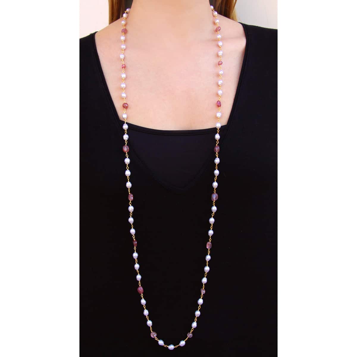 Saura Necklace