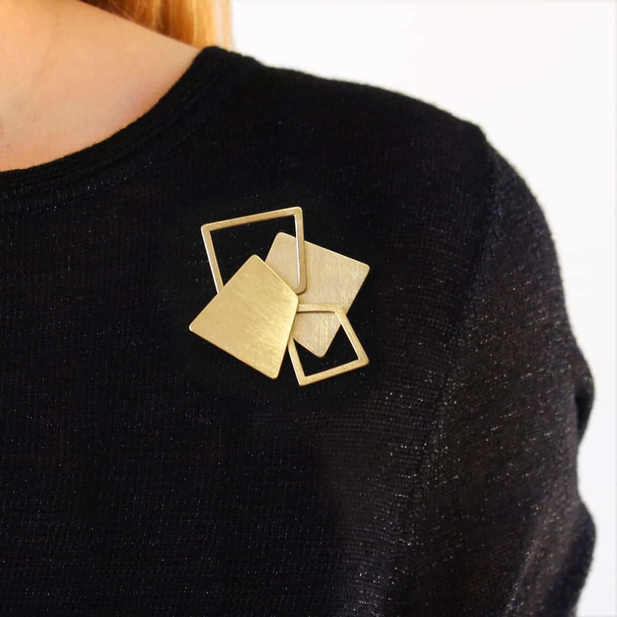 Broche Komi Dorado Anartxy