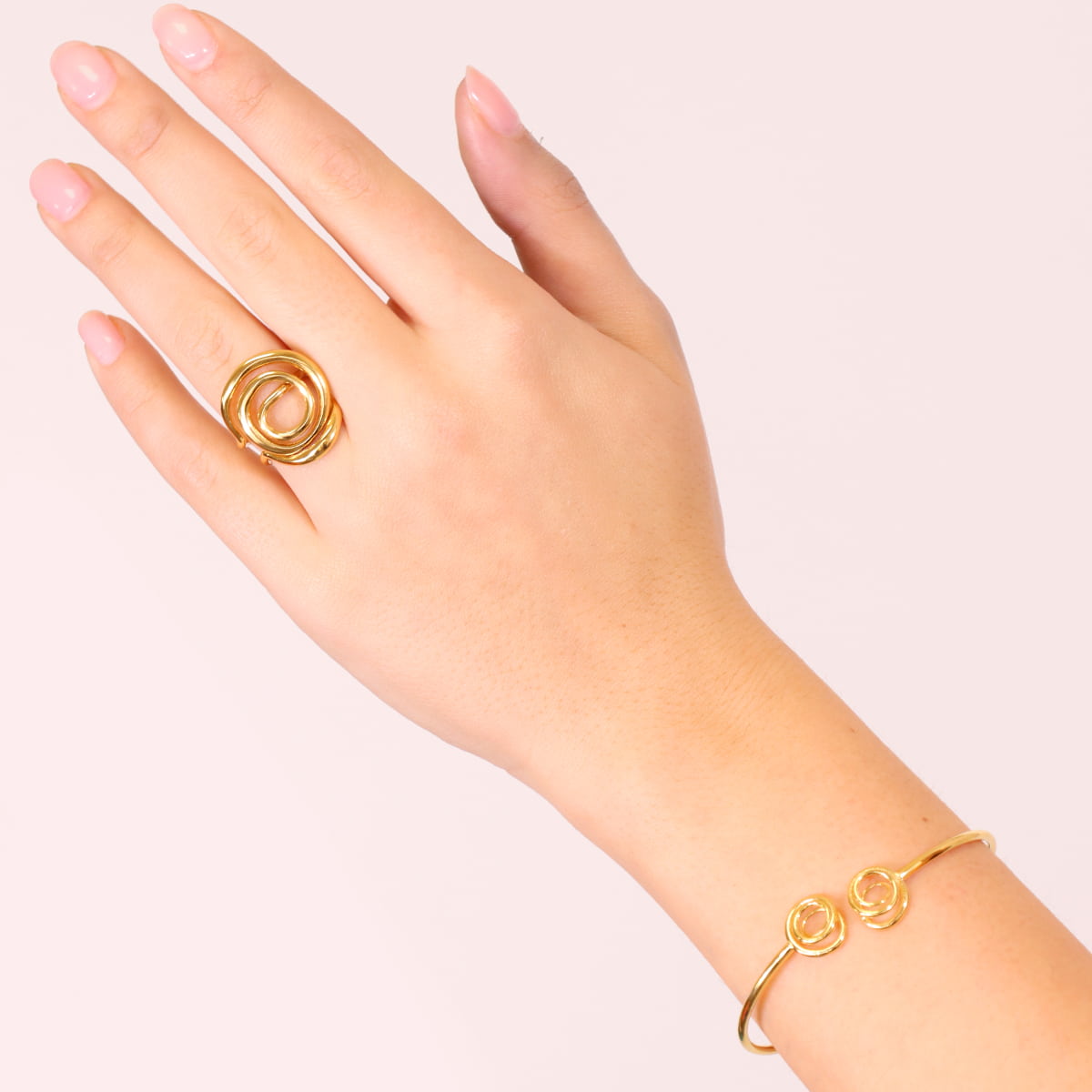 Brazalete flexible Liquid Whirl Dorado Anartxy