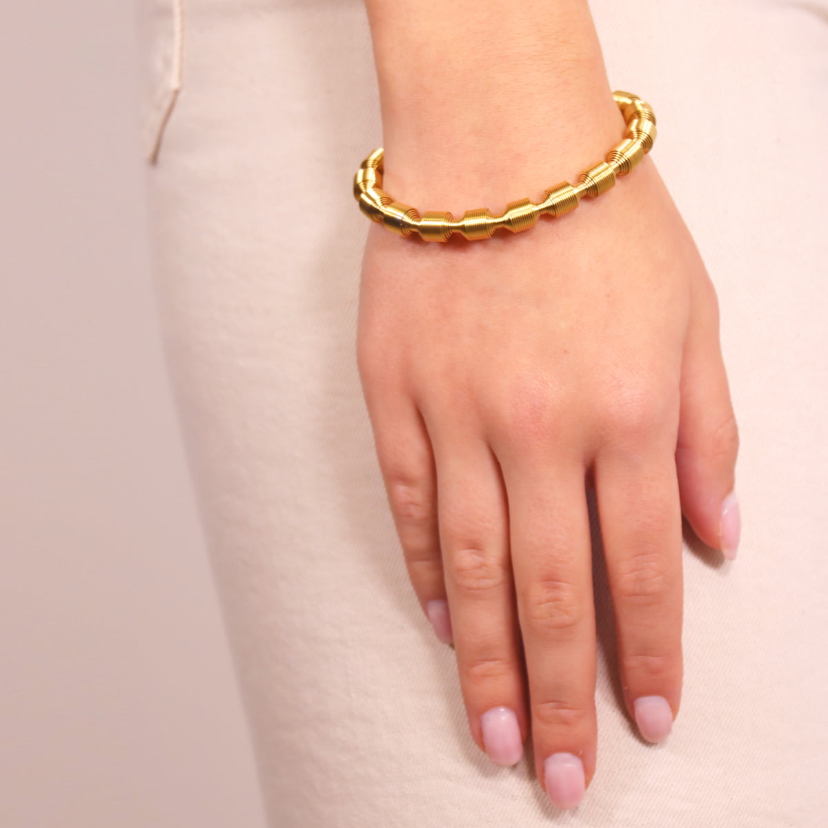 Pulsera Tubogas Sculpt Dorado Anartxy
