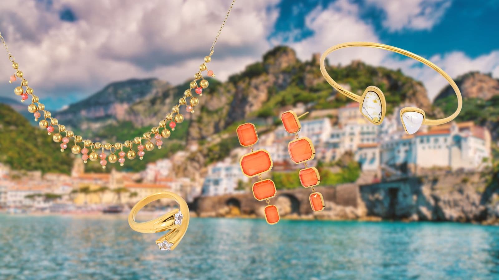 5 destinos mediterráneos que nos inspiran (y las joyas que no pueden faltar en tu maleta)