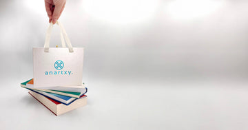 Dona un libro infantil y llévate una joya gratis: la campaña solidaria de Anartxy