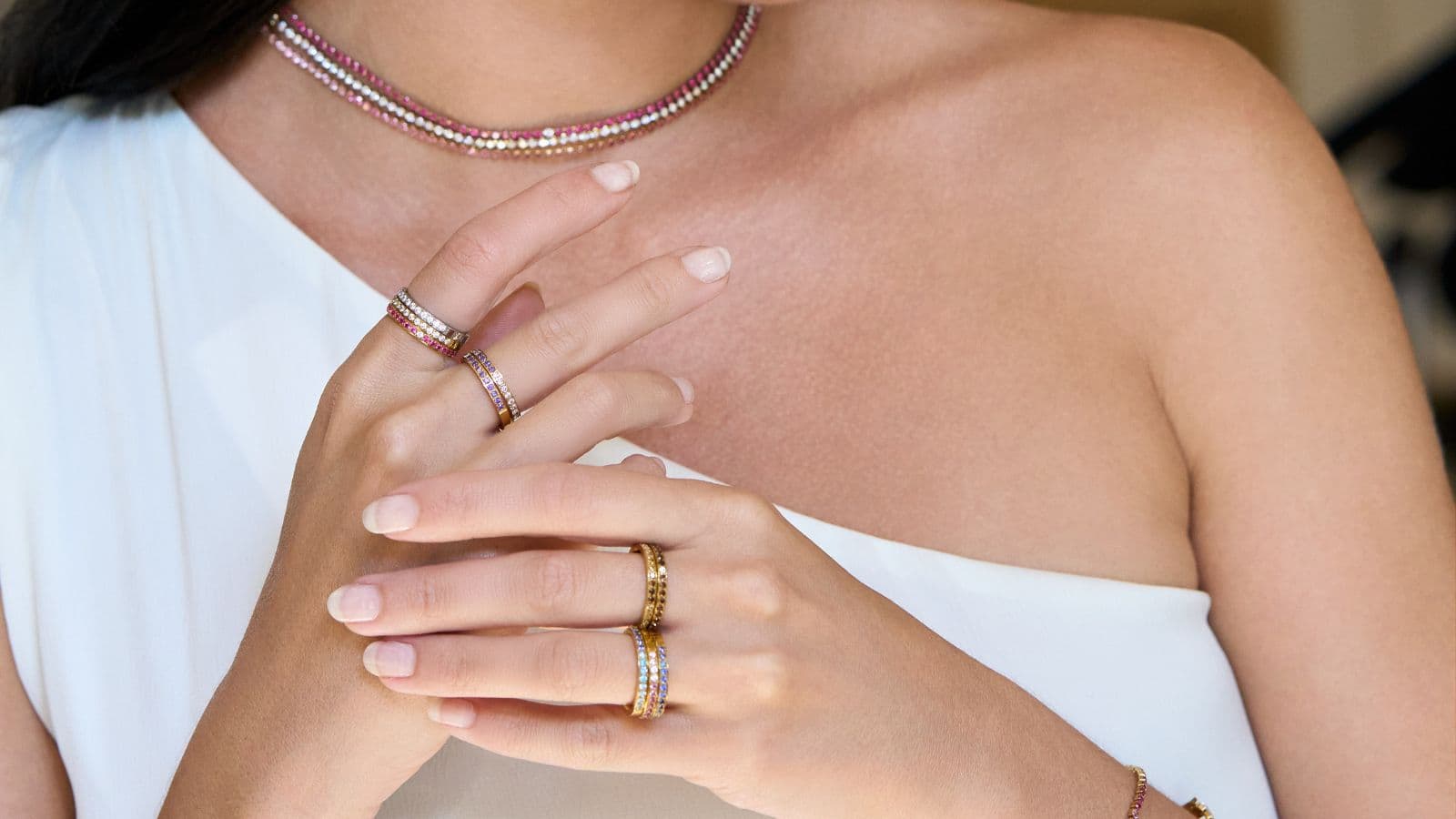 Accesorios que iluminan cada instante: descubre la nueva colección Zirconia de Anartxy