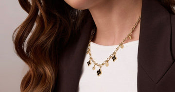 La joya como amuleto: piezas que atraen buena energía