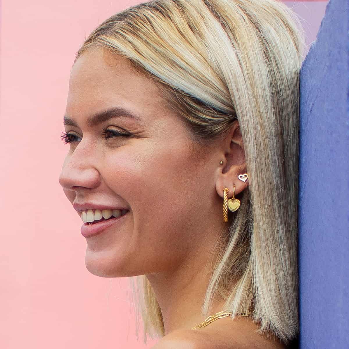 Aros Larisa