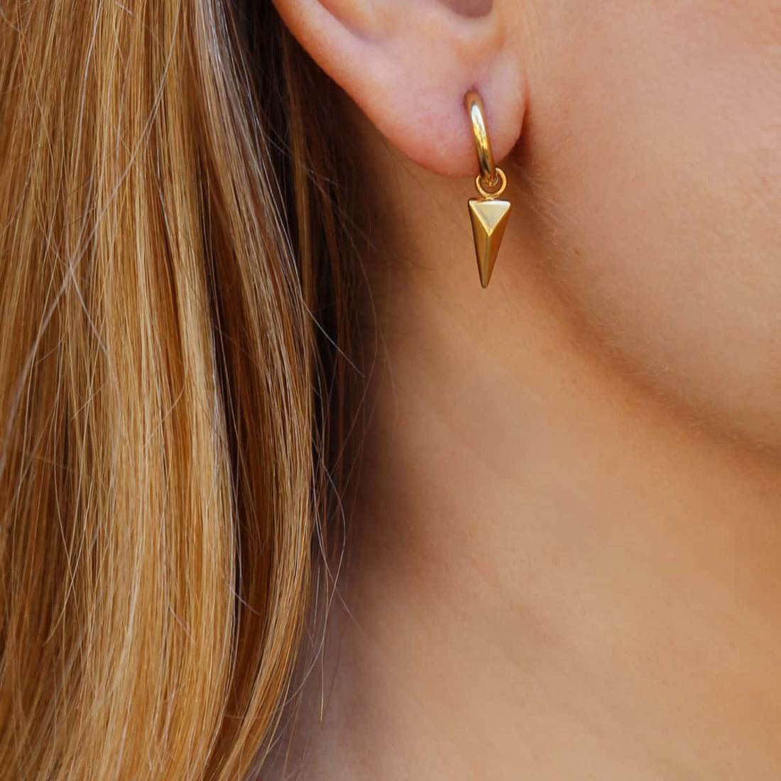 Pendientes Pirámide Dorado Anartxy