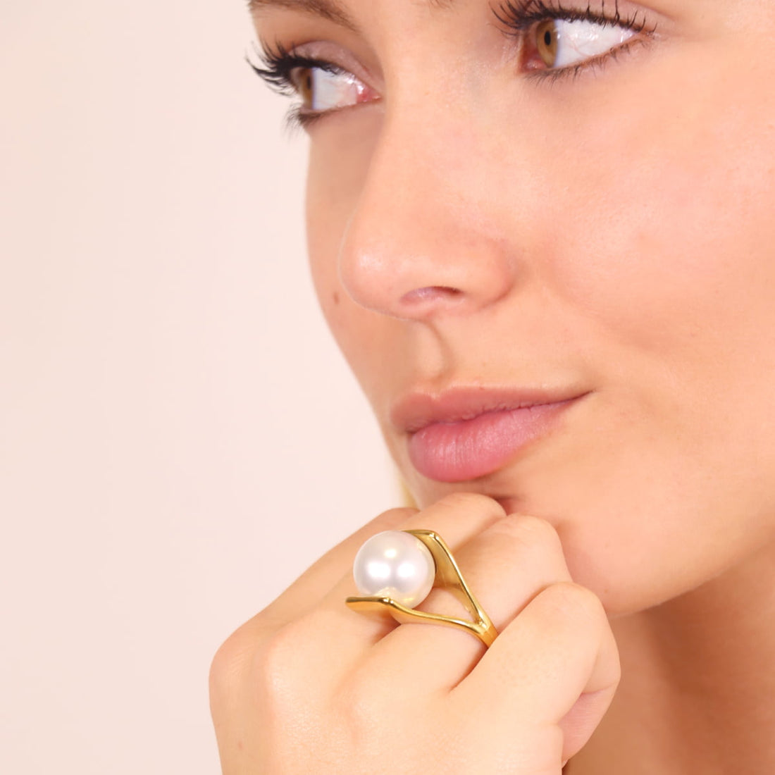 Anillo Orbit Sphere Dorado Anartxy
