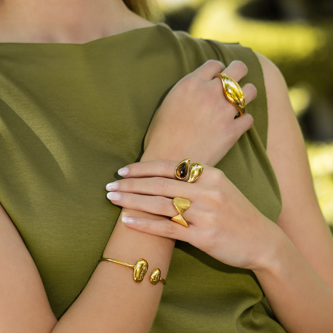 Anillo Waves Vaela Dorado Anartxy