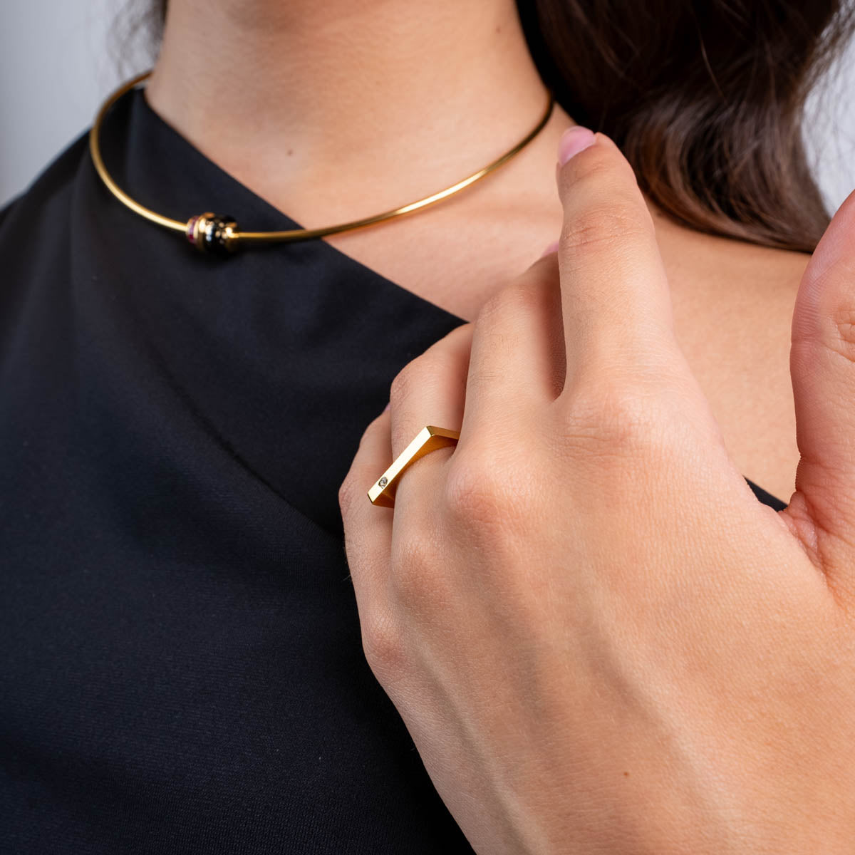 Anillo Vandal geométrico mini circonita Dorado Anartxy