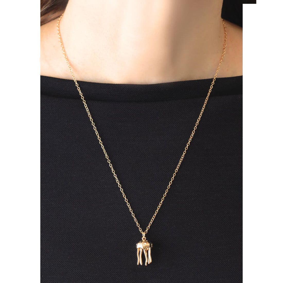 Collar Storm Dorado Anartxy