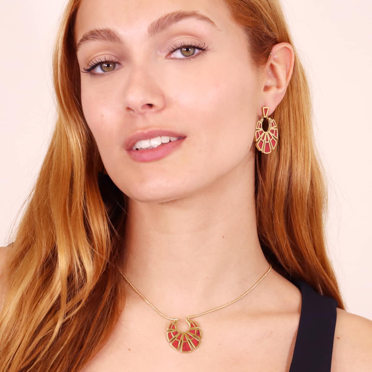 Collar Breeze Serene Rojo Anartxy