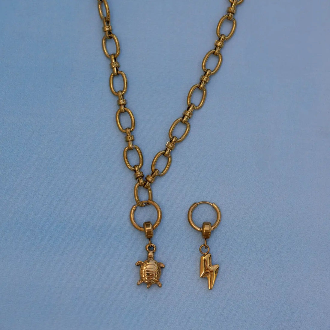 Charms Flash Dorado Anartxy