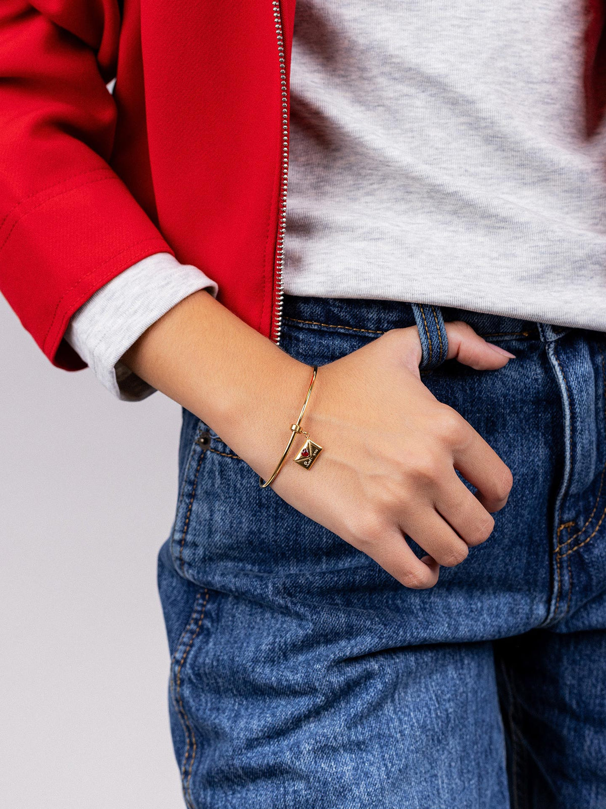 Charm Julieta