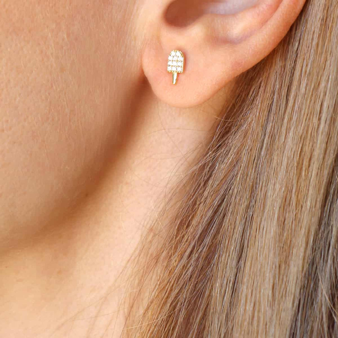 Piercing Leni Dorado Anartxy