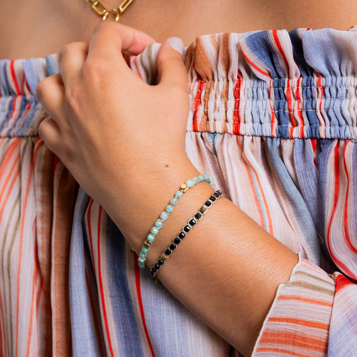 Pulsera Spirit hilo ajustable de colores Negro Anartxy