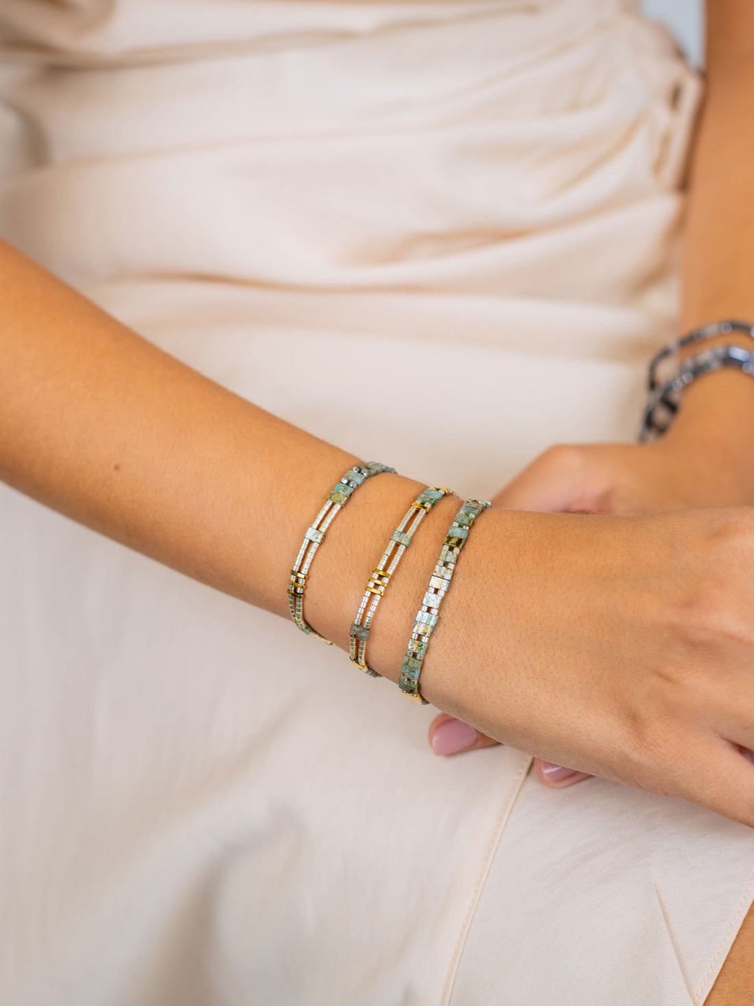 Pulsera Miyuki triple verde geométrica Turquesa Anartxy