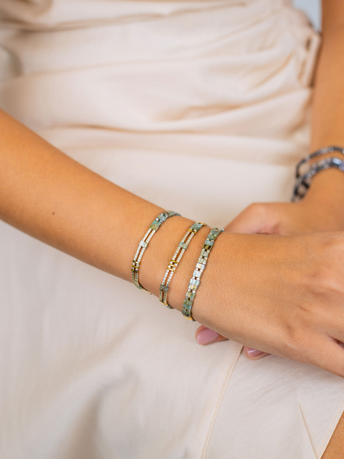 Pulsera Miyuki triple verde geométrica Turquesa Anartxy