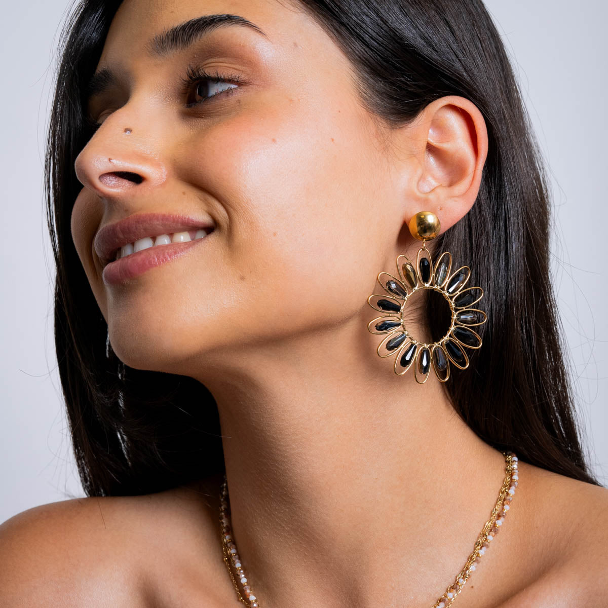 Pendientes largos Spirit flor solar Negro Anartxy