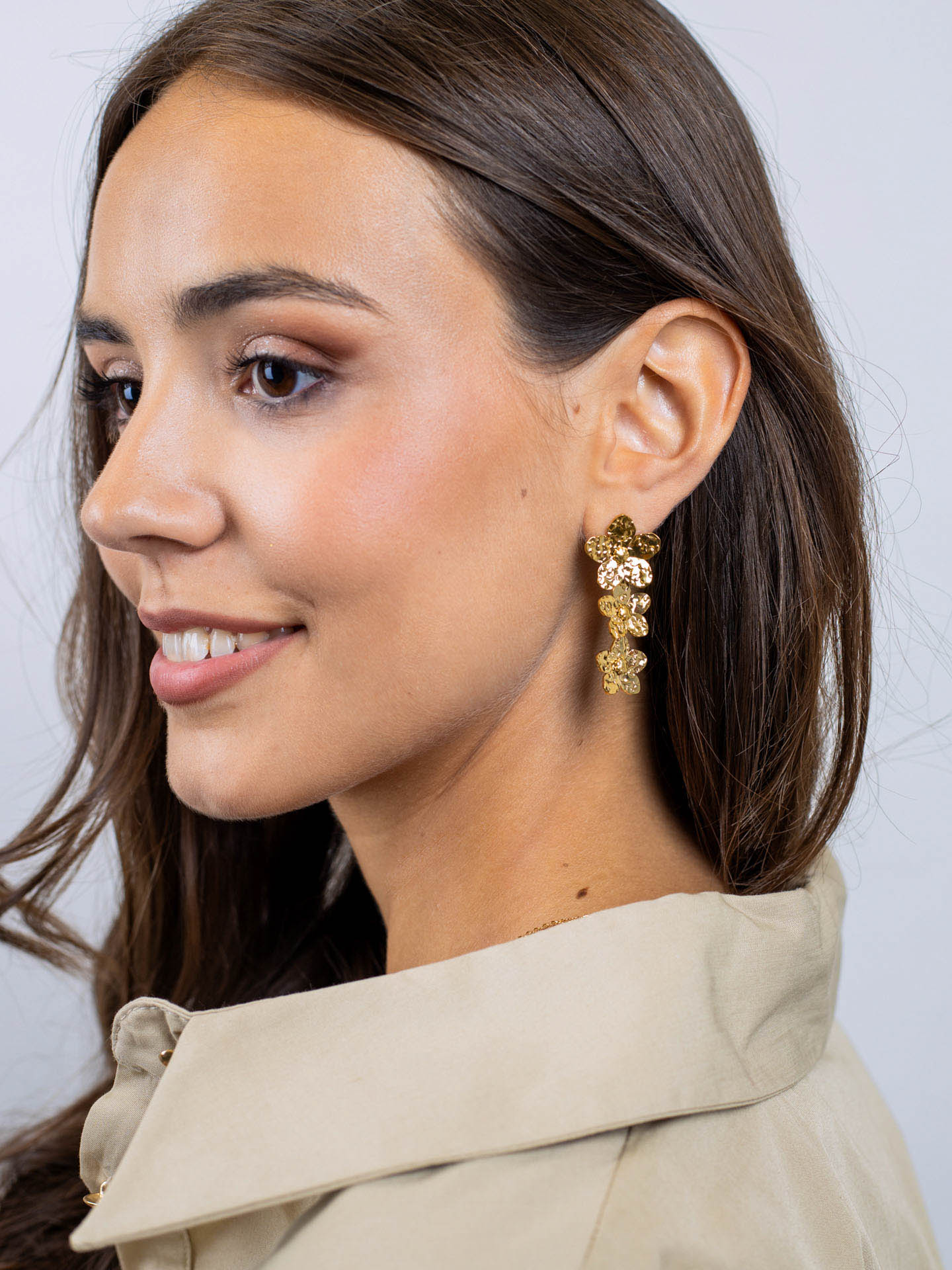Pendientes largos Essentials flores verticales