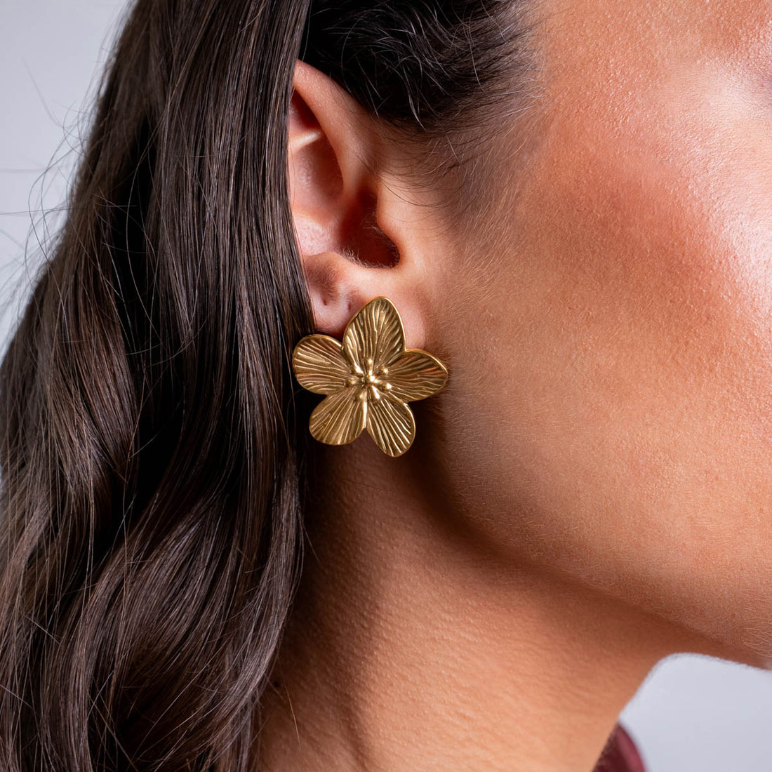 Pendientes mini Essentials flor orgánica Dorado Anartxy