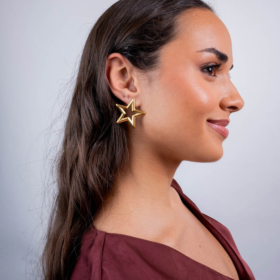 Pendientes Essentials estrella hueca Dorado Anartxy