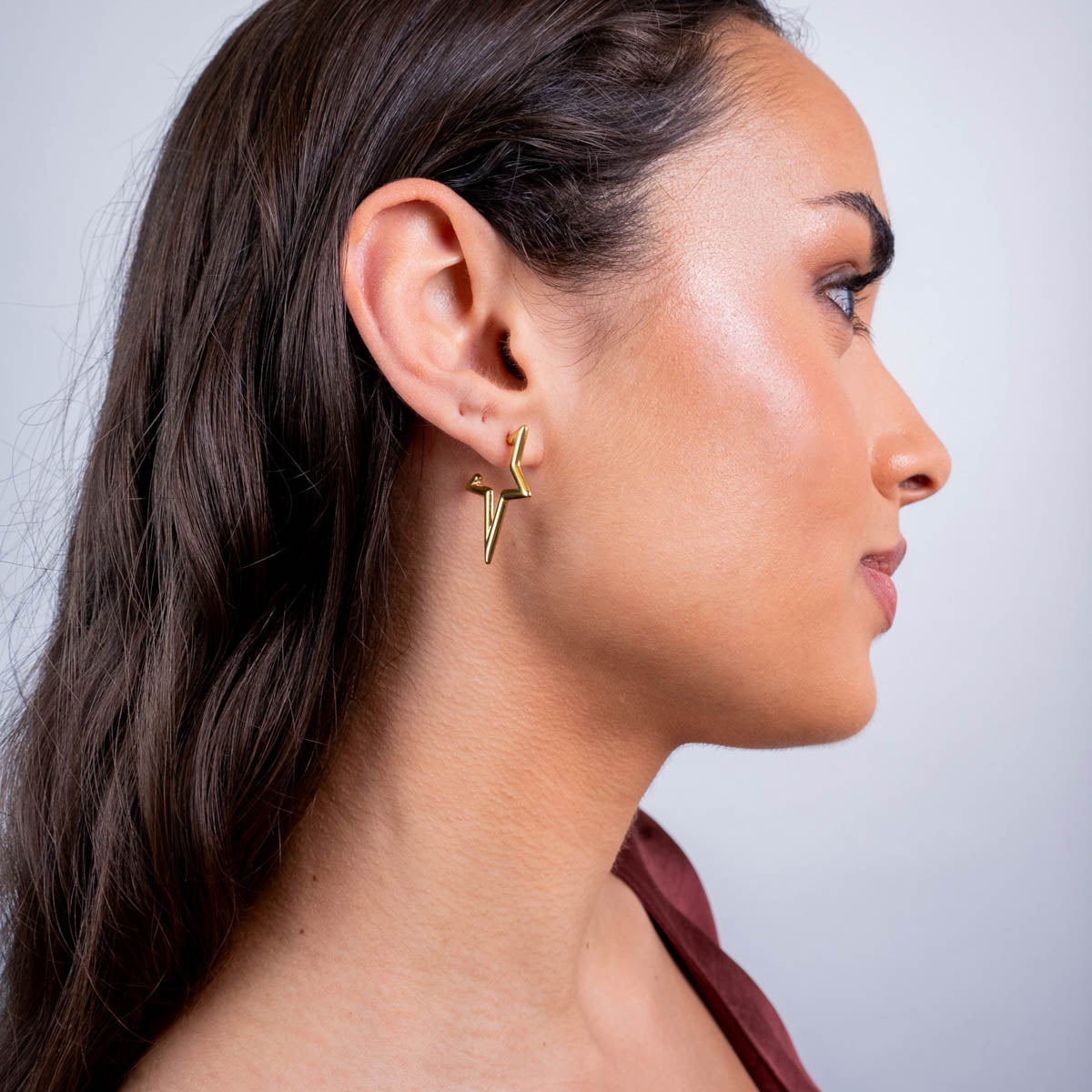Pendientes Essentials estrella asimétrica Dorado Anartxy