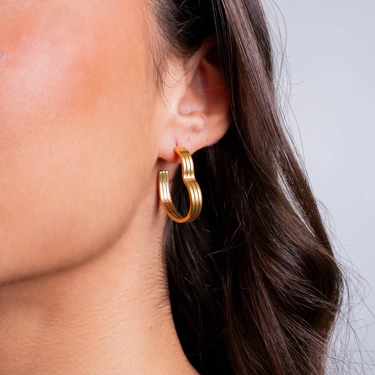 Aros Essentials corazón triple Dorado Anartxy
