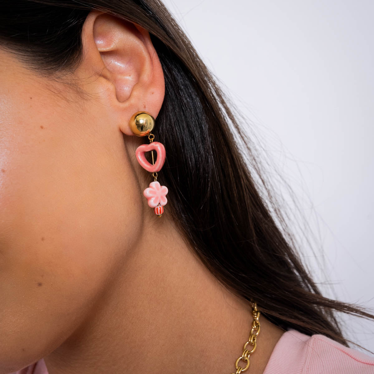 Pendientes largos Trencadis corazón rosa y flor Dorado Anartxy
