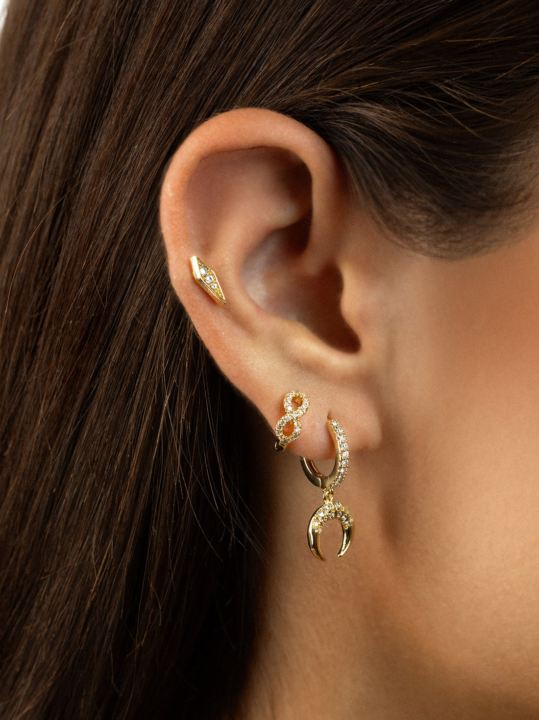 Piercing rombo circonita Dorado Anartxy