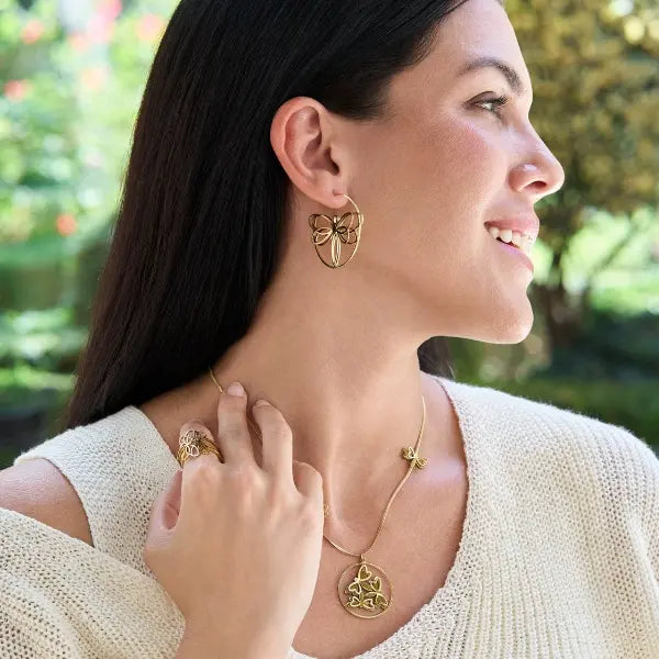 Conjunto Kaleia, anillo, pendientes, collar y pulsera Anartxy